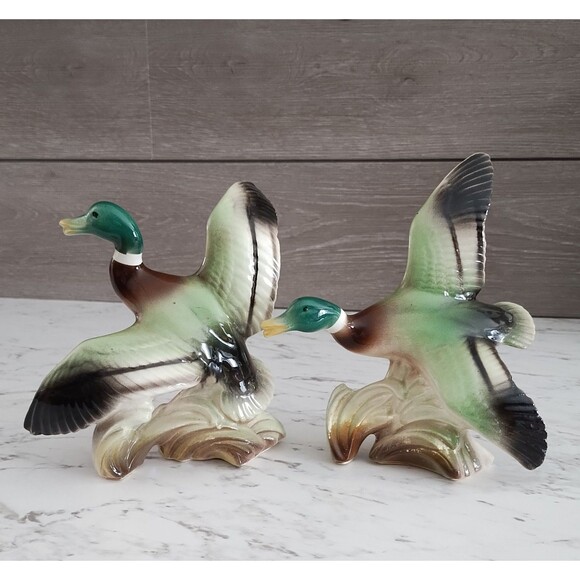 Mallard Ducks In Flight Vintage Set Of 2 Unmarked Ceramic Figurines Mid Century - Picture 1 of 8